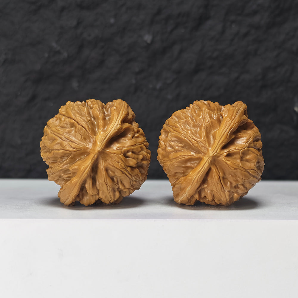 "Palace Lantern Lion Head" Gong Deng Collector Wenwan Walnuts Pair | 42.0mm x 40.0mm | SZ-S-045962