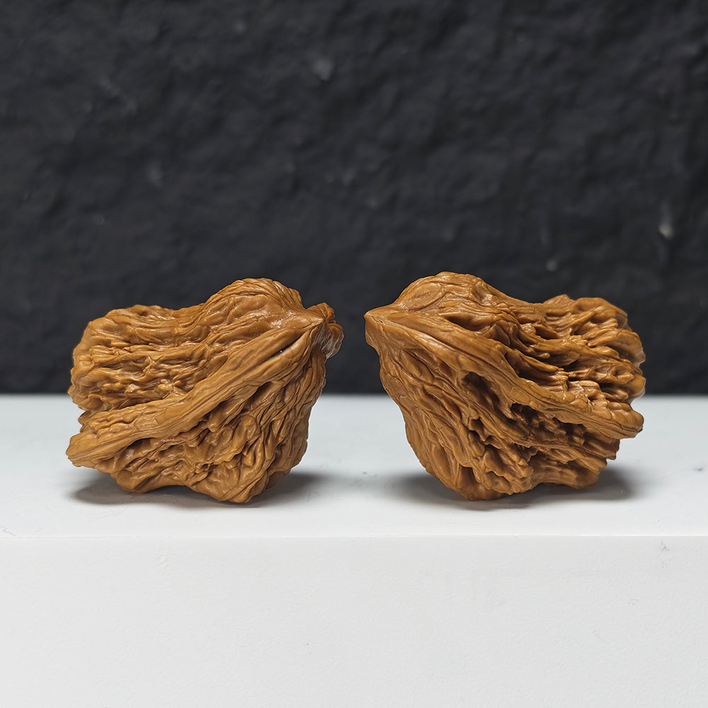 "Tiger Head Angry Bird" Hu Tou Fen Nu De Xiao Niao Collector Wenwan Walnuts Pair | 32.0mm x 36.0mm | YX-E-156860